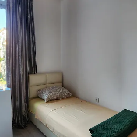 Rea Apartmants Апарт-отель *